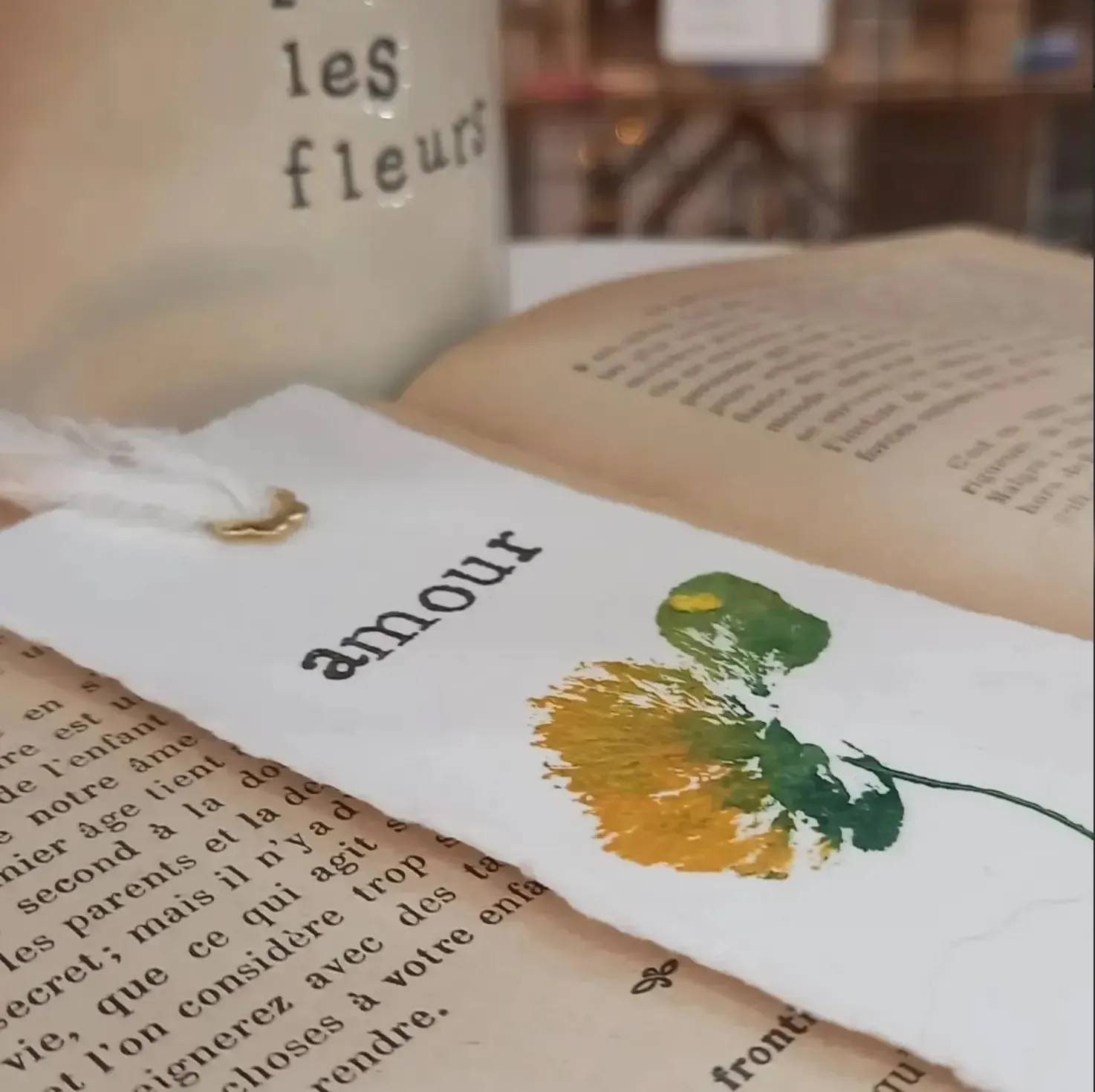 Les mots suspendus